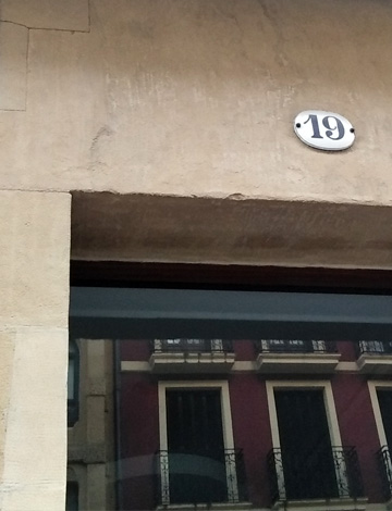 Rehabilitación de fachada en Donostia (Gipuzkoa) detalle de la fachada de piedra