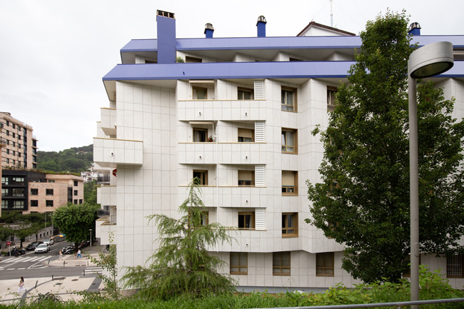 rehabilitación de fachada en gipuzkoa, vista trasera