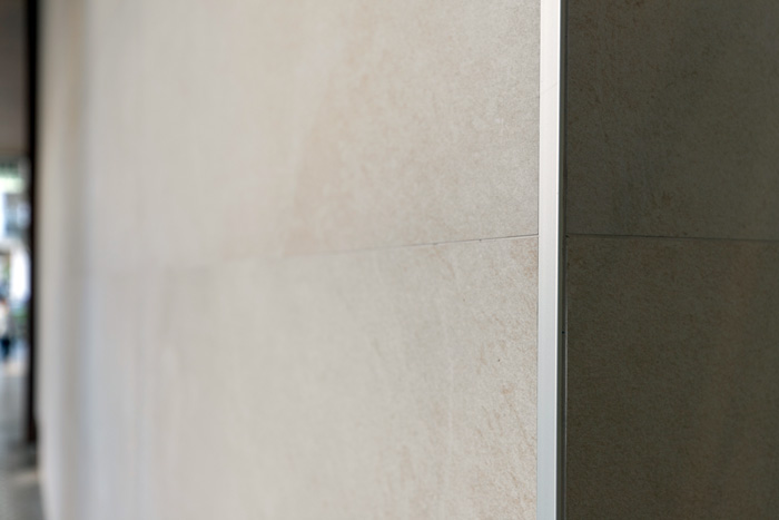 detalle del acabado de la fachada del portal 10